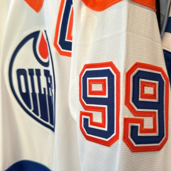 Wayne Gretzky Edmonton Oilers Mitchell & Ness 1986/87 Blue Line Player Jersey - Picture 4 of 6